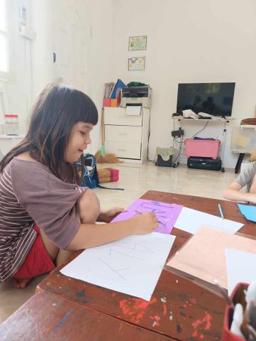 école française élémentaire  en Thailande sur l  ile de Koh phangan 