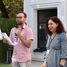 Une équipe unie et dynamique, rassemblée autour d'une passion commune pour l'éducation et le bien-être des élèves.
